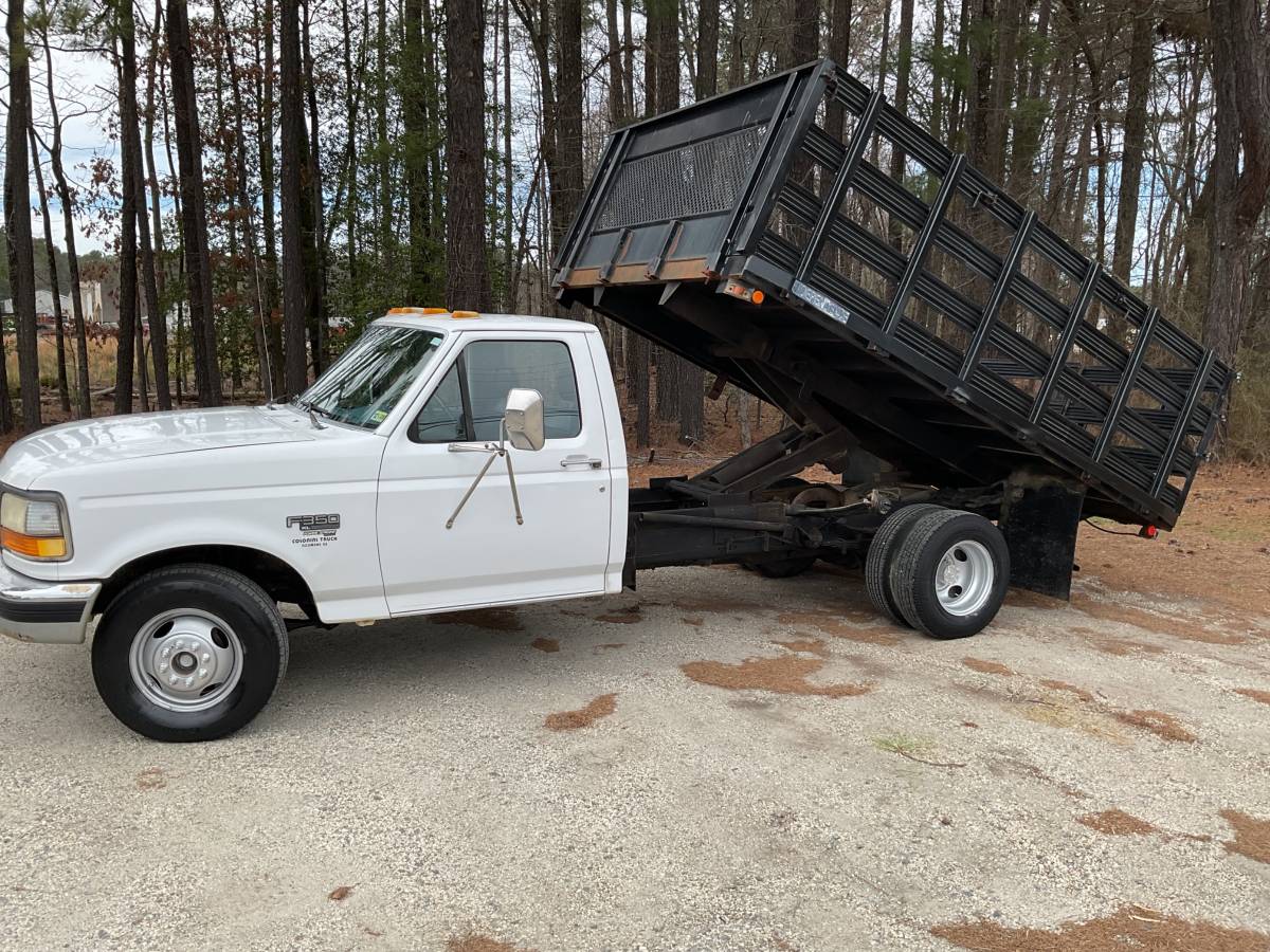 Ford-F-350-dump-truck-5-speed-diesel-1995-white-23