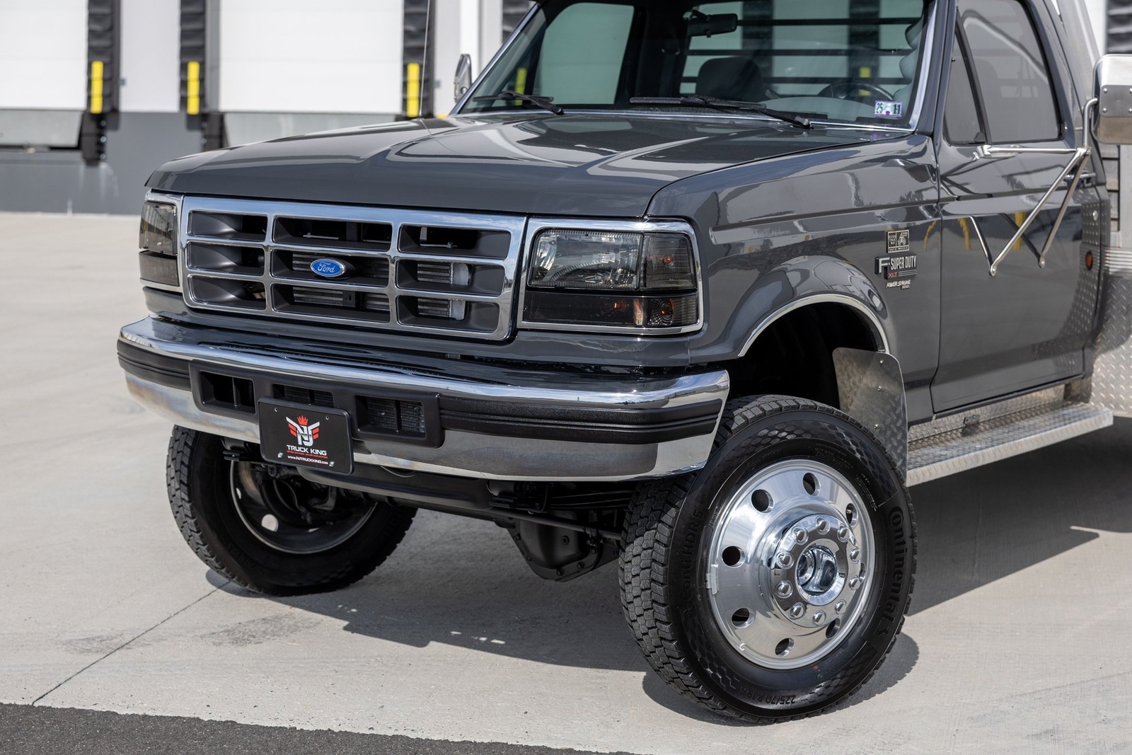 Ford-F-450-1995-Pickup-Truck-2