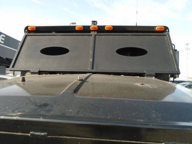 Ford-F-650-sd-1981-black-15