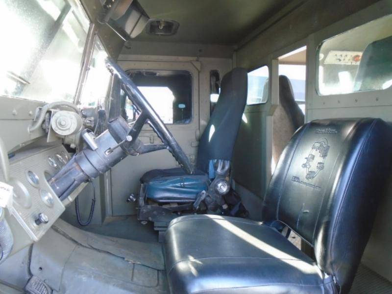 Ford-F-650-sd-1981-black-6