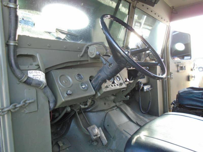 Ford-F-650-sd-1981-black-7