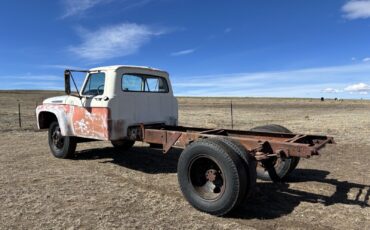 Ford-F-Series-1961-Cab-Chassis-2