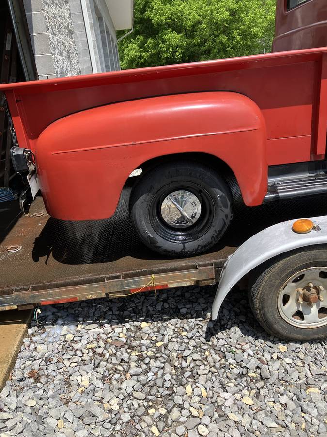 Ford-F1-1948-red-1
