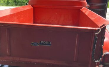 Ford-F1-1948-red-3