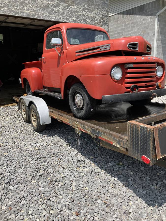 Ford-F1-1948-red