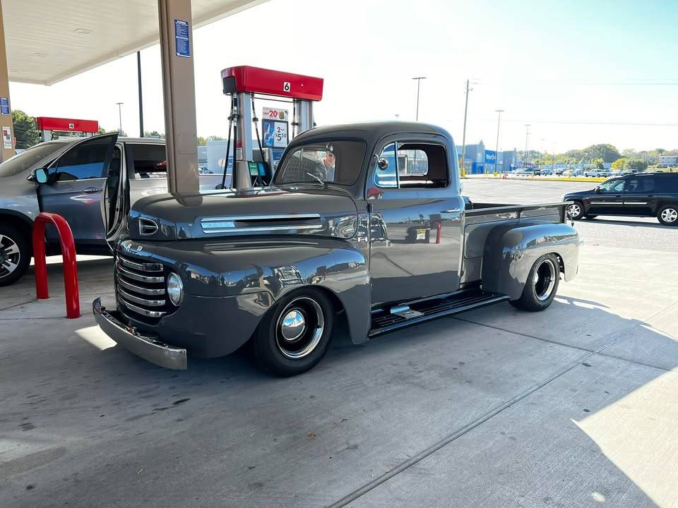 Ford-F1-1950-grey