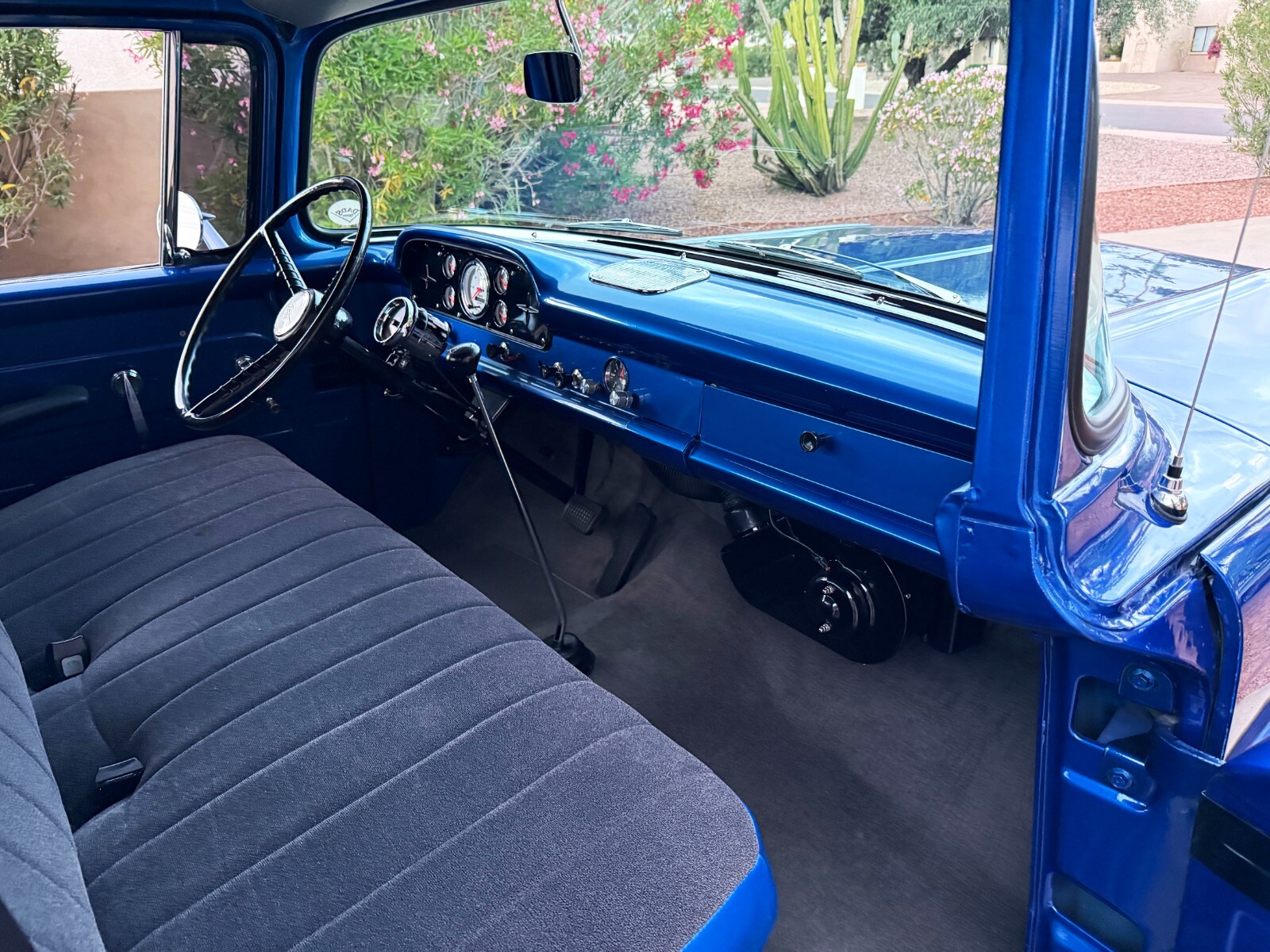 Ford-F100-1960-Pickup-Truck-13