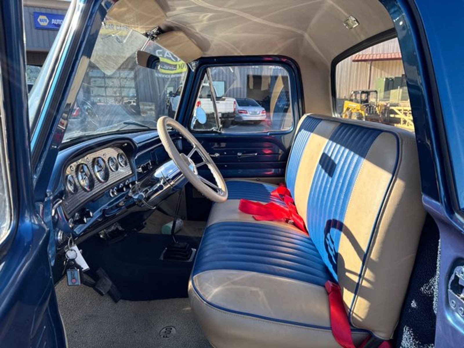 Ford-F100-1966-Pickup-Truck-5