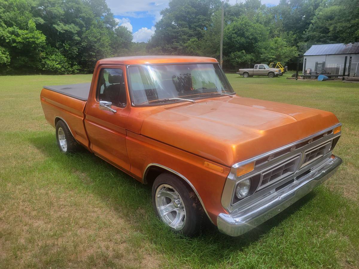 Ford-F100-1977-orange-1