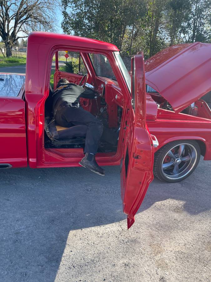Ford-F100-custom-1972-red-2