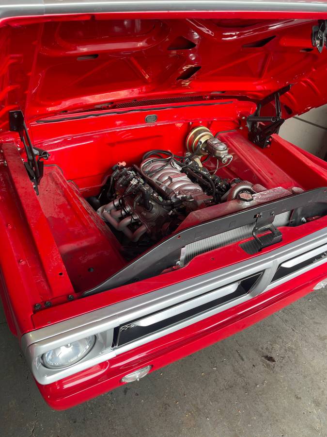 Ford-F100-custom-1972-red-3