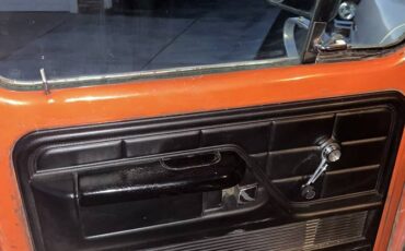 Ford-F100-custom-1979-custom-8