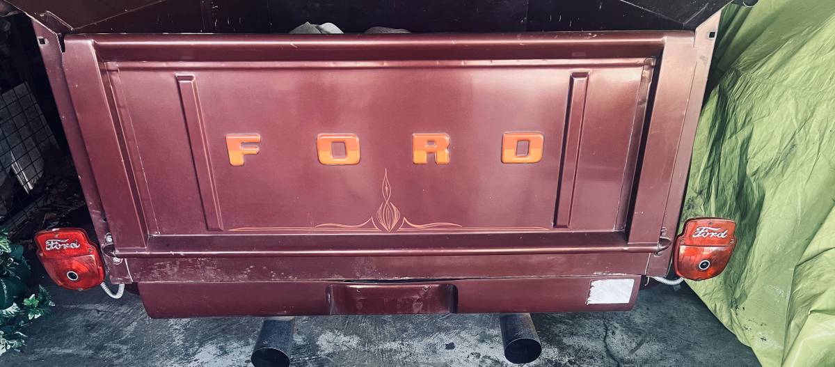Ford-F100-custom-pickup-1953-custom-6