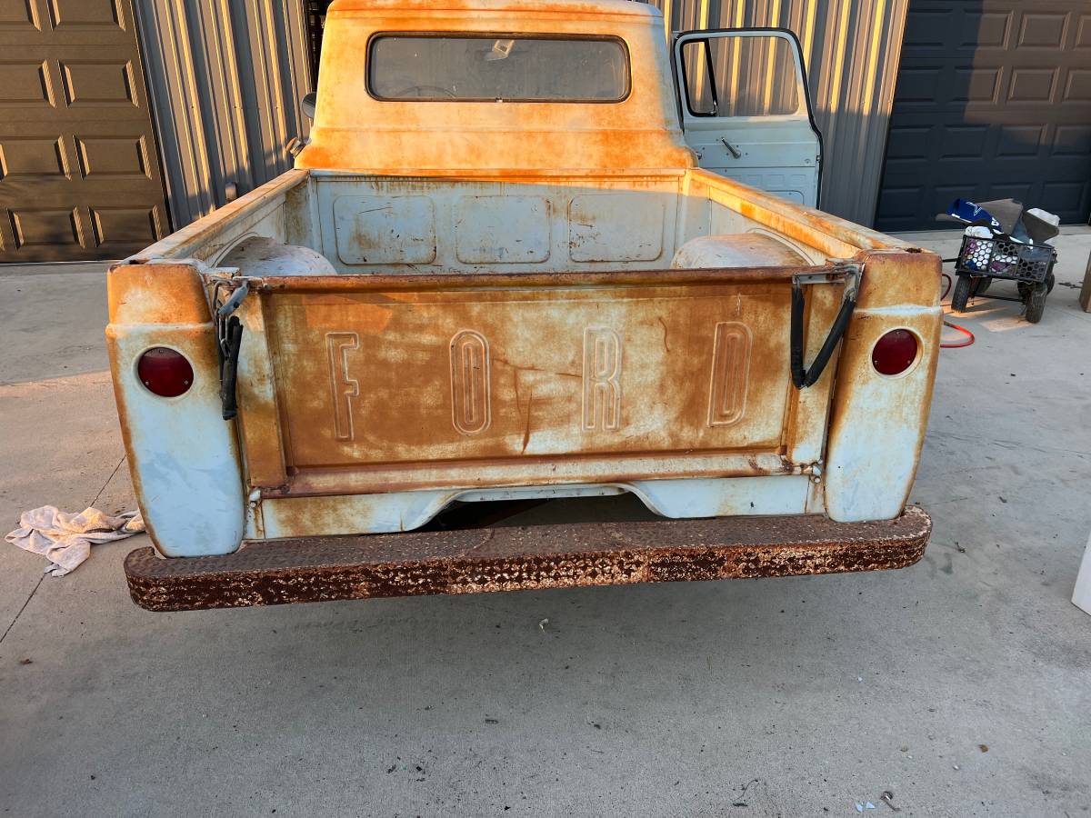 Ford-F100-pickup-1960-blue-4