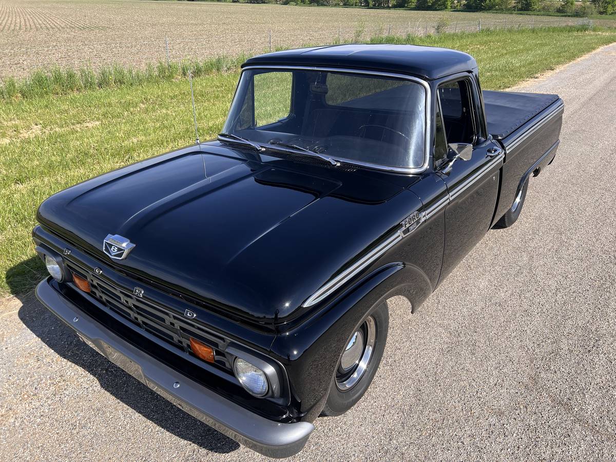 Ford-F100-pickup-1964-black-3