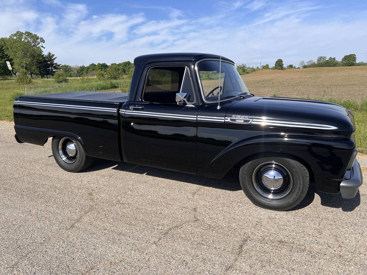 Ford-F100-pickup-1964-black-5