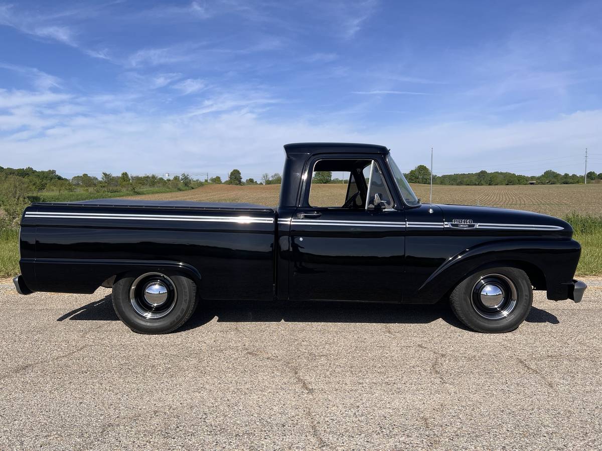 Ford-F100-pickup-1964-black-6