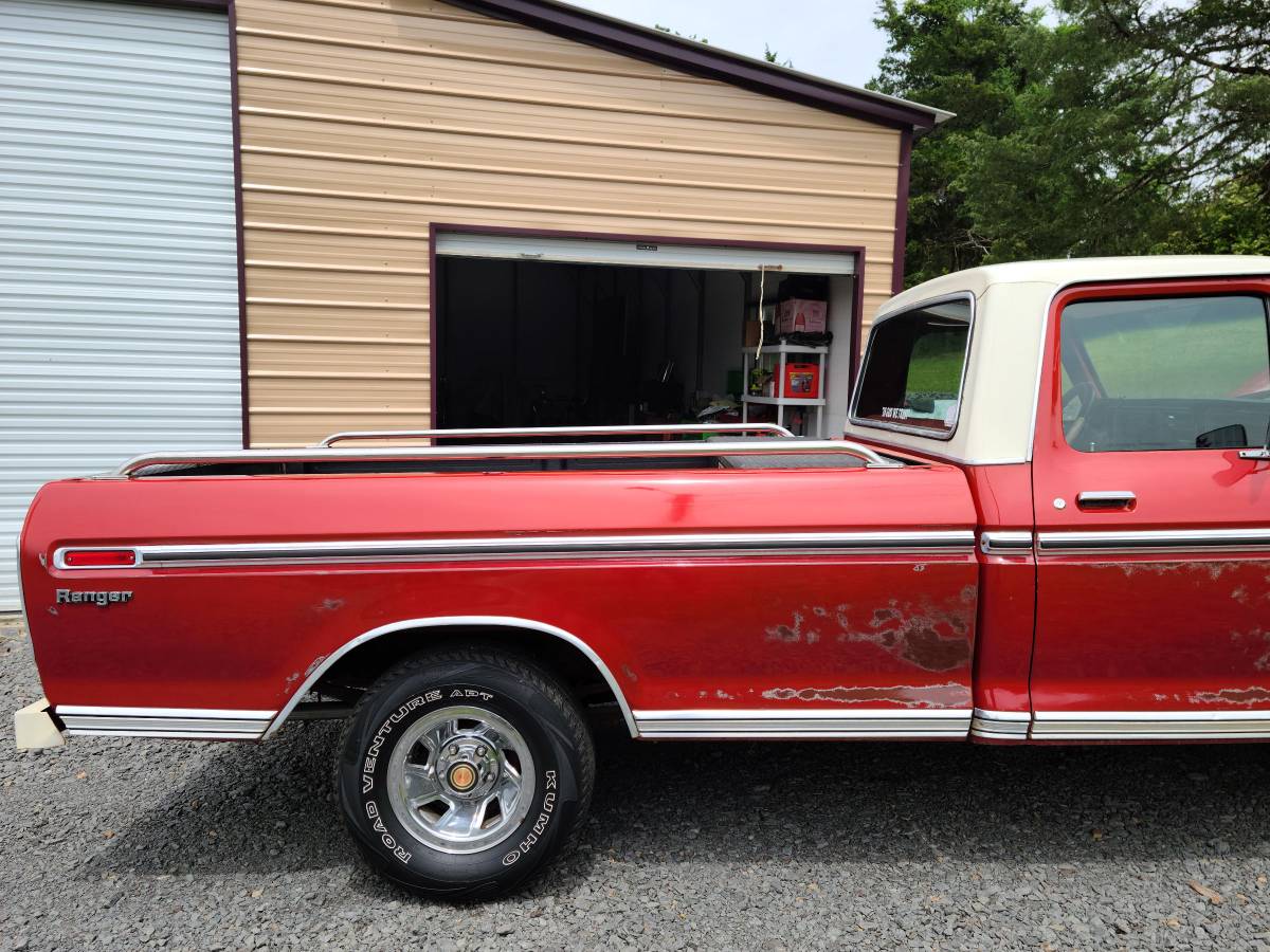 Ford-F100-ranger-1973-red-16