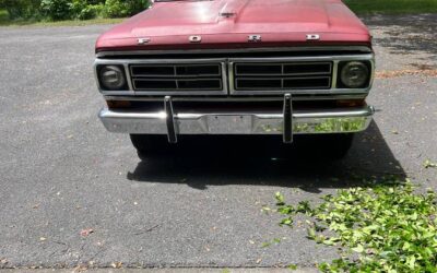 Ford F100 ranger xl  1972 red