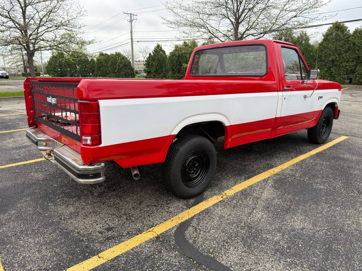 Ford-F150-1985-red-4