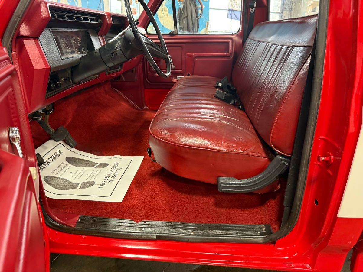 Ford-F150-1985-red-6