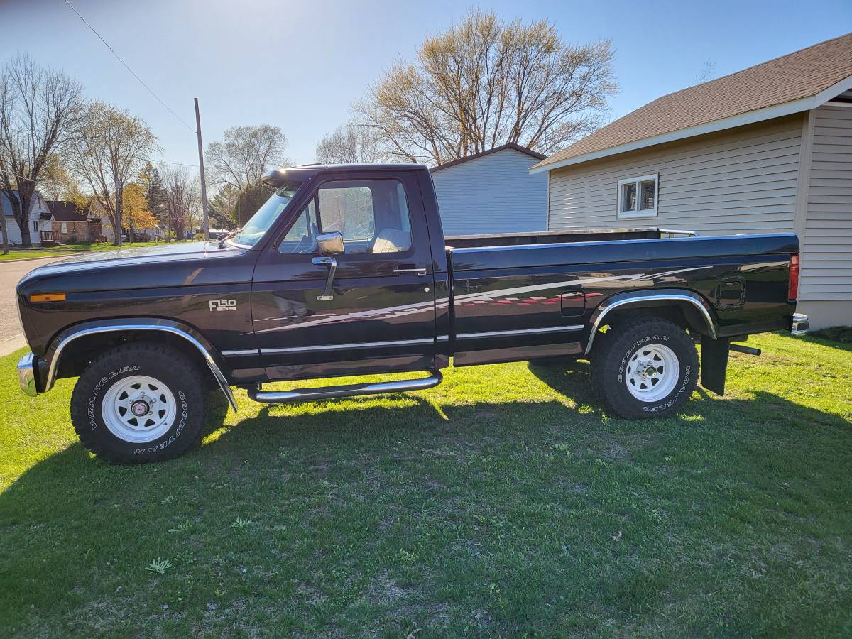 Ford-F150-4x4-1985
