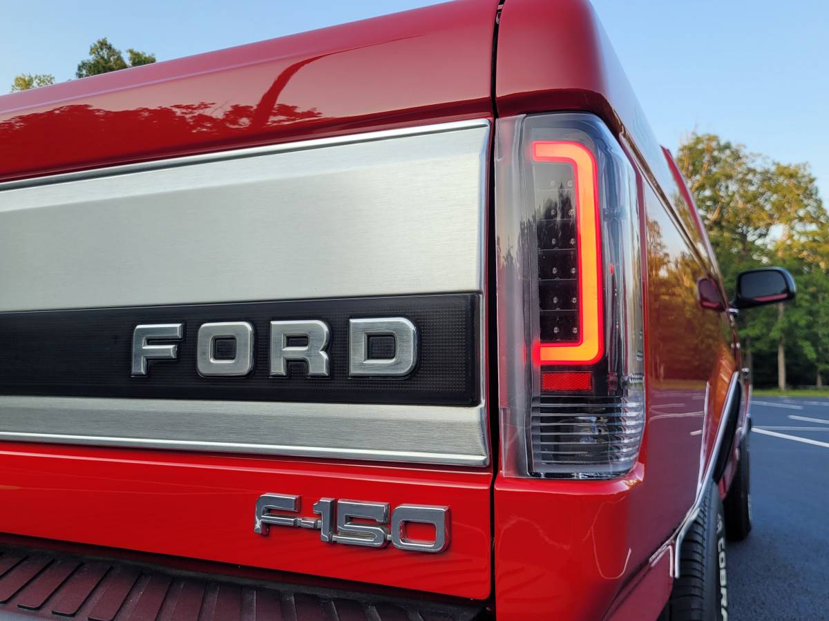 Ford-F150-lariat-1991-red-15