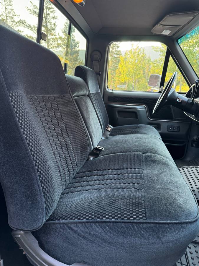 Ford-F150-lariat-xlt-1991-black-4