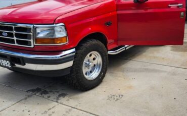 Ford-F150-regular-cab-xl-pickup-1992-red-3