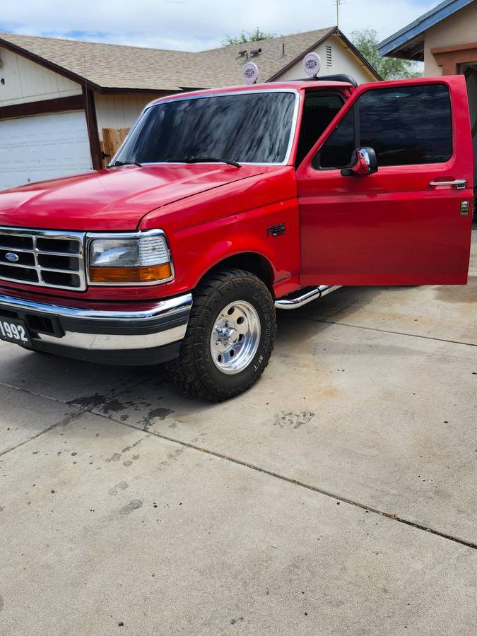 Ford-F150-regular-cab-xl-pickup-1992-red-3