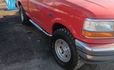Ford-F150-regular-cab-xl-pickup-1992-red-5