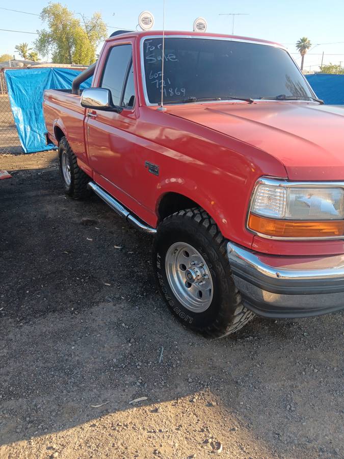 Ford-F150-regular-cab-xl-pickup-1992-red-5
