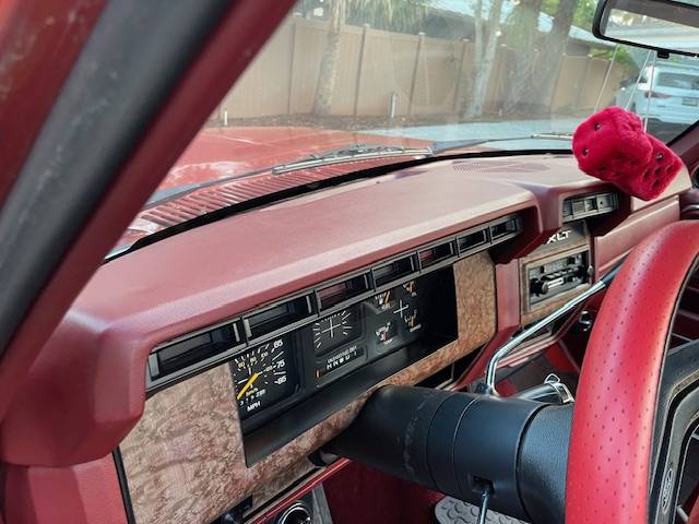 Ford-F150-xlt-1985-red-4