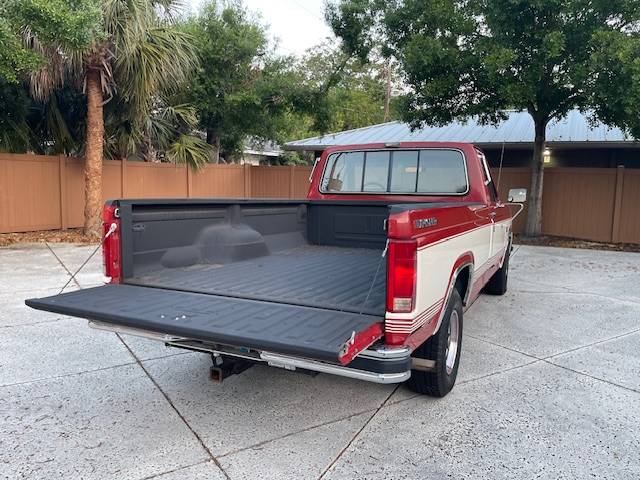Ford-F150-xlt-1985-red-6