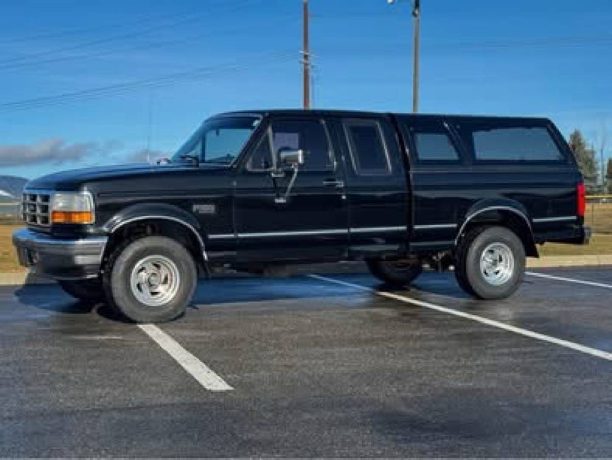 Ford-F150-xlt-supercab-1992-black-1