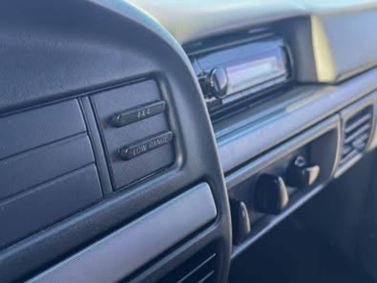 Ford-F150-xlt-supercab-1992-black-13