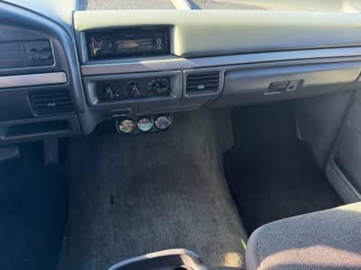 Ford-F150-xlt-supercab-1992-black-14