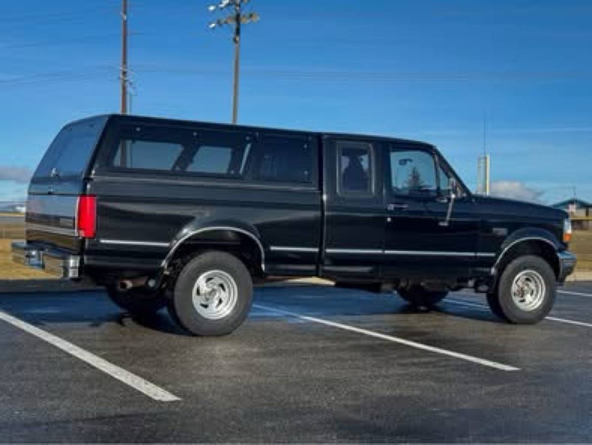 Ford-F150-xlt-supercab-1992-black-4