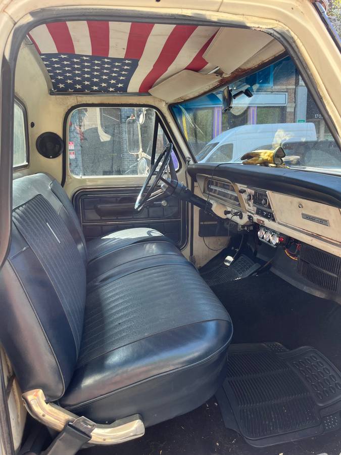 Ford-F250-1968-white-1