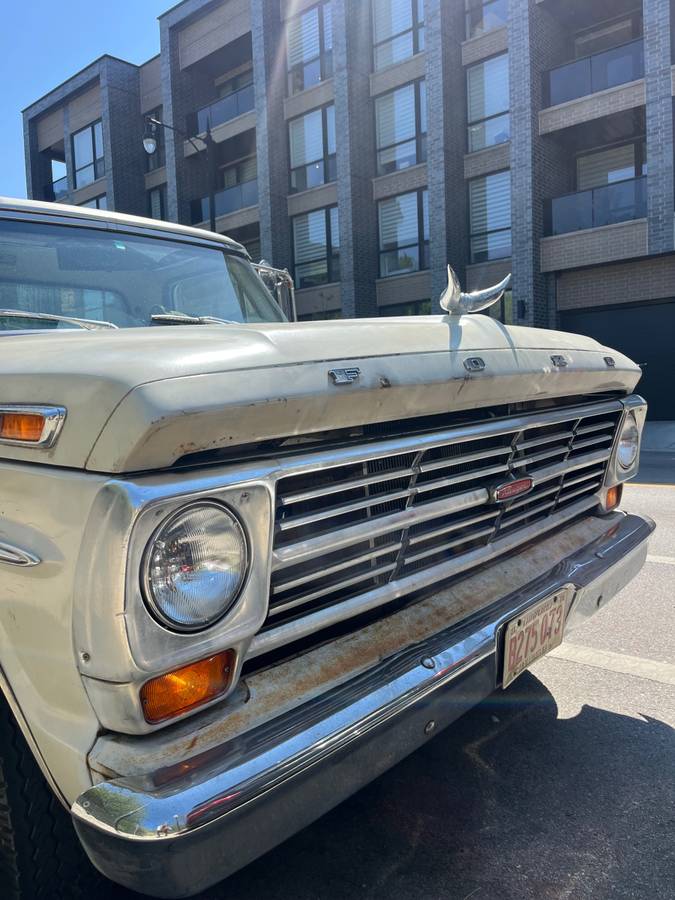 Ford-F250-1968-white