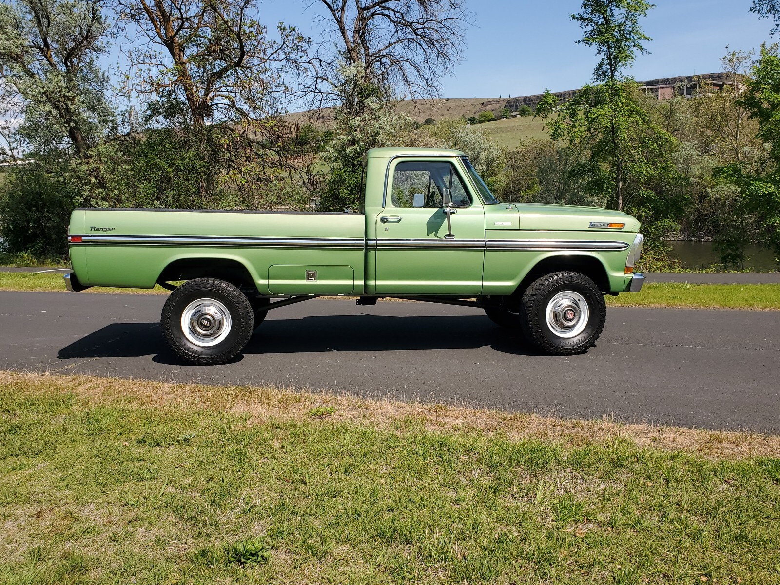 Ford-F250-1970-3