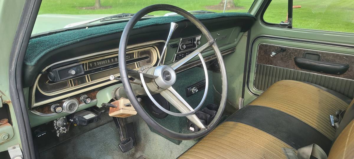Ford-F250-1970-green-11