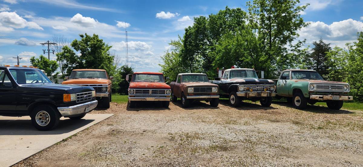 Ford-F250-4x4-1964-black-11