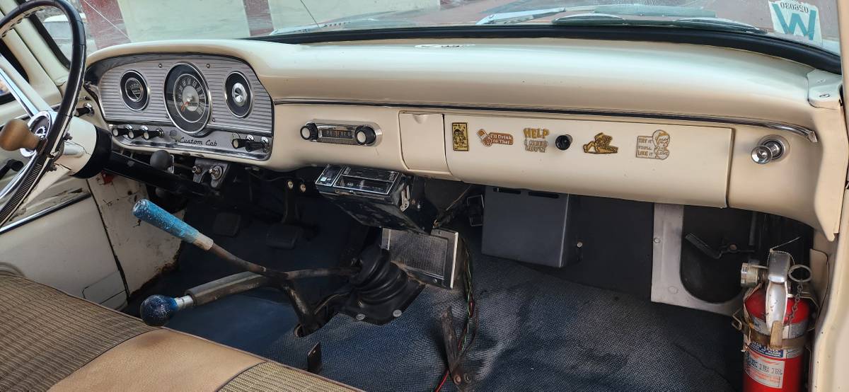 Ford-F250-4x4-1964-black-2