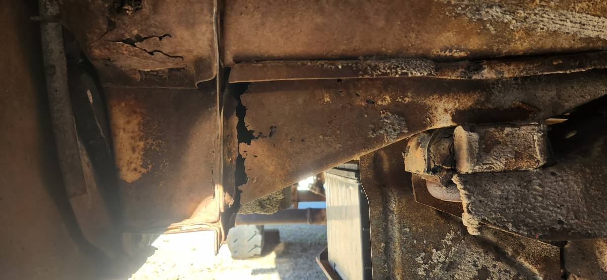 Ford-F250-4x4-1964-black-21