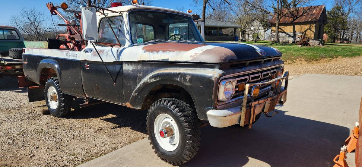 Ford-F250-4x4-1964-black-23