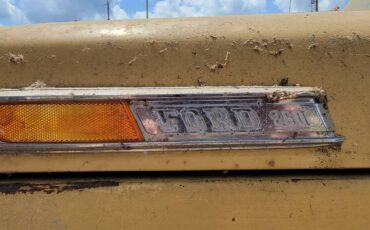 Ford-F250-camper-special-explorer-1972-black-1