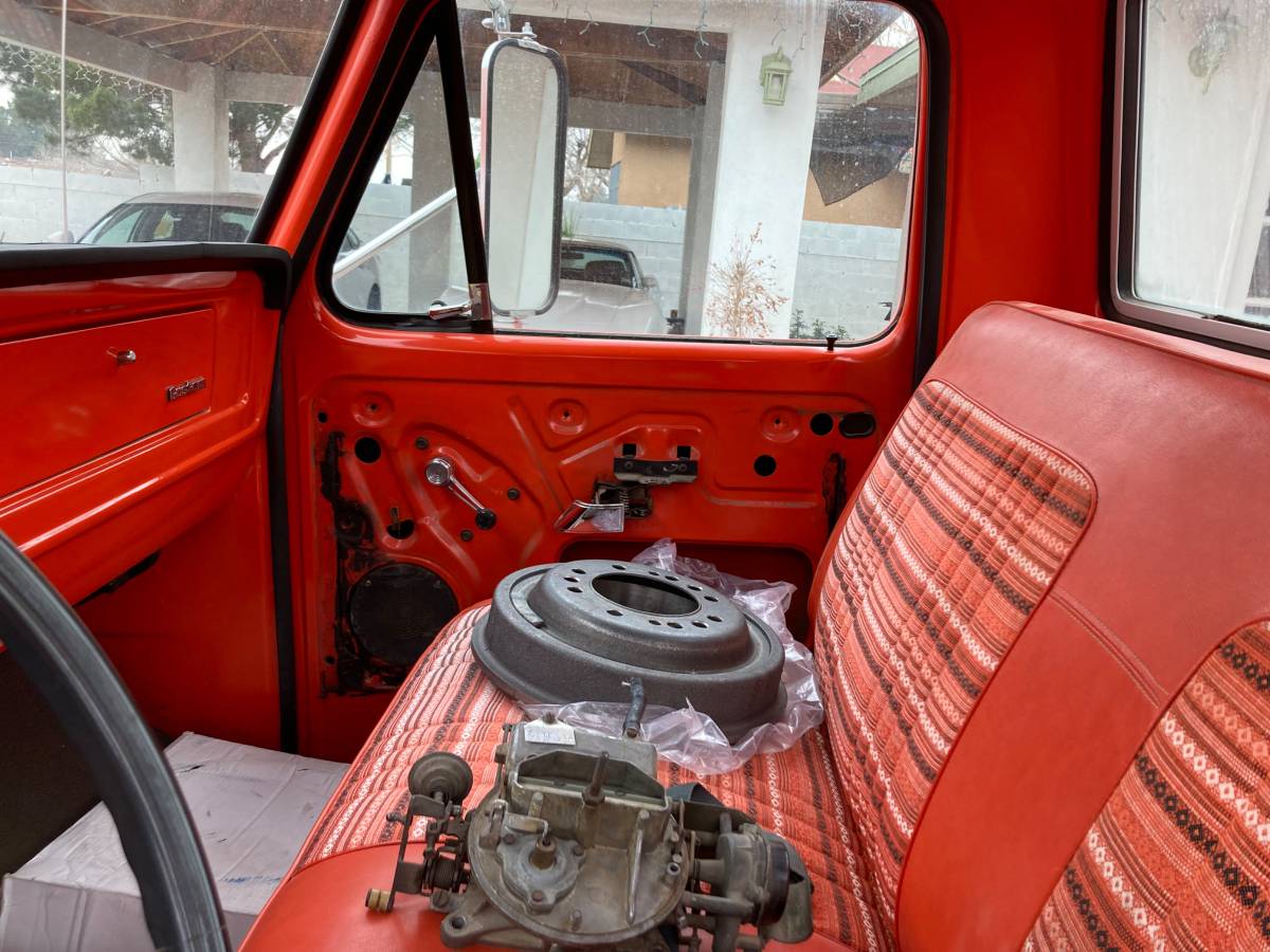 Ford-F250-camper-special.custom-1975-orange-10