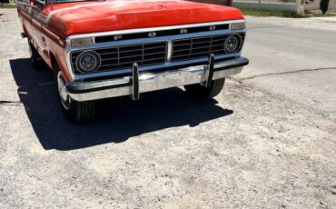 Ford-F250-camper-special.custom-1975-orange