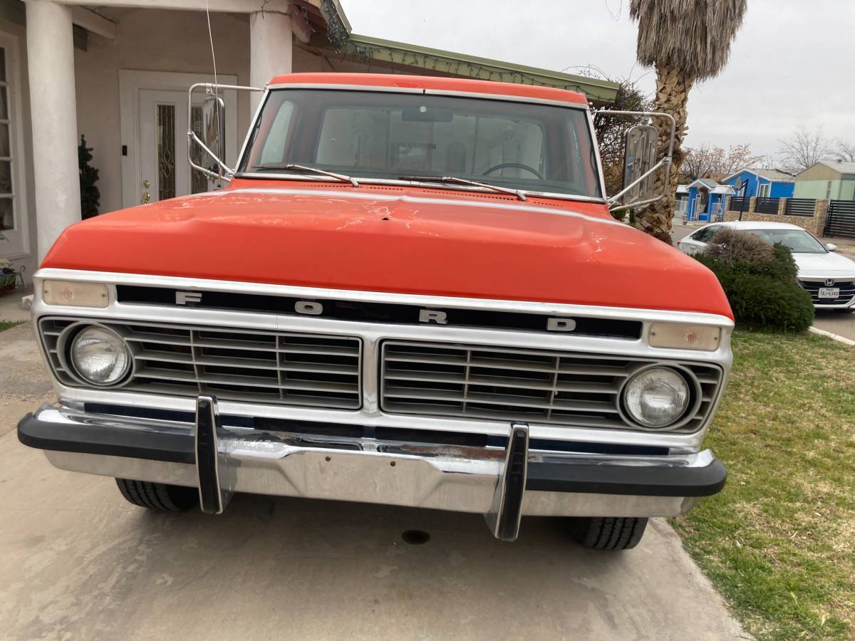 Ford-F250-camper-special.custom-1975-orange-4
